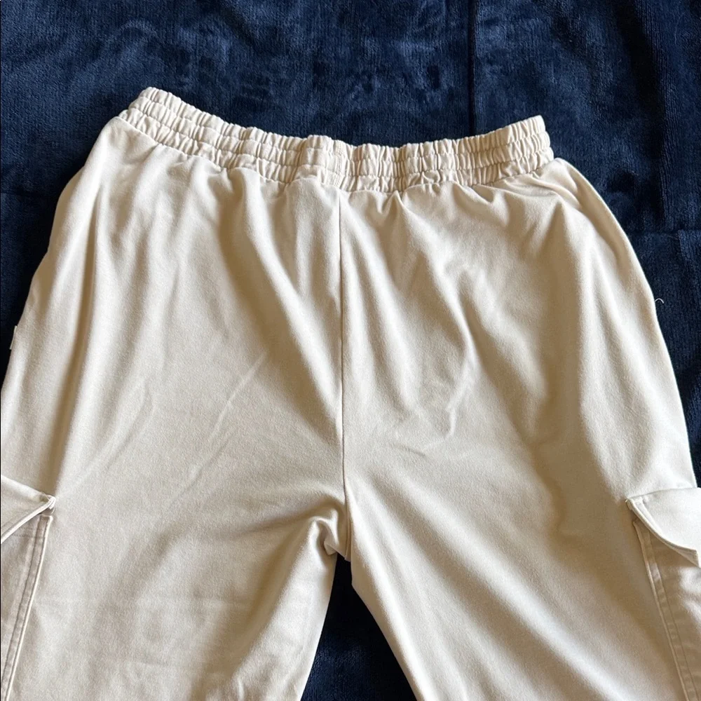 Vuori Cream Sweatpants - Picture 3 of 6
